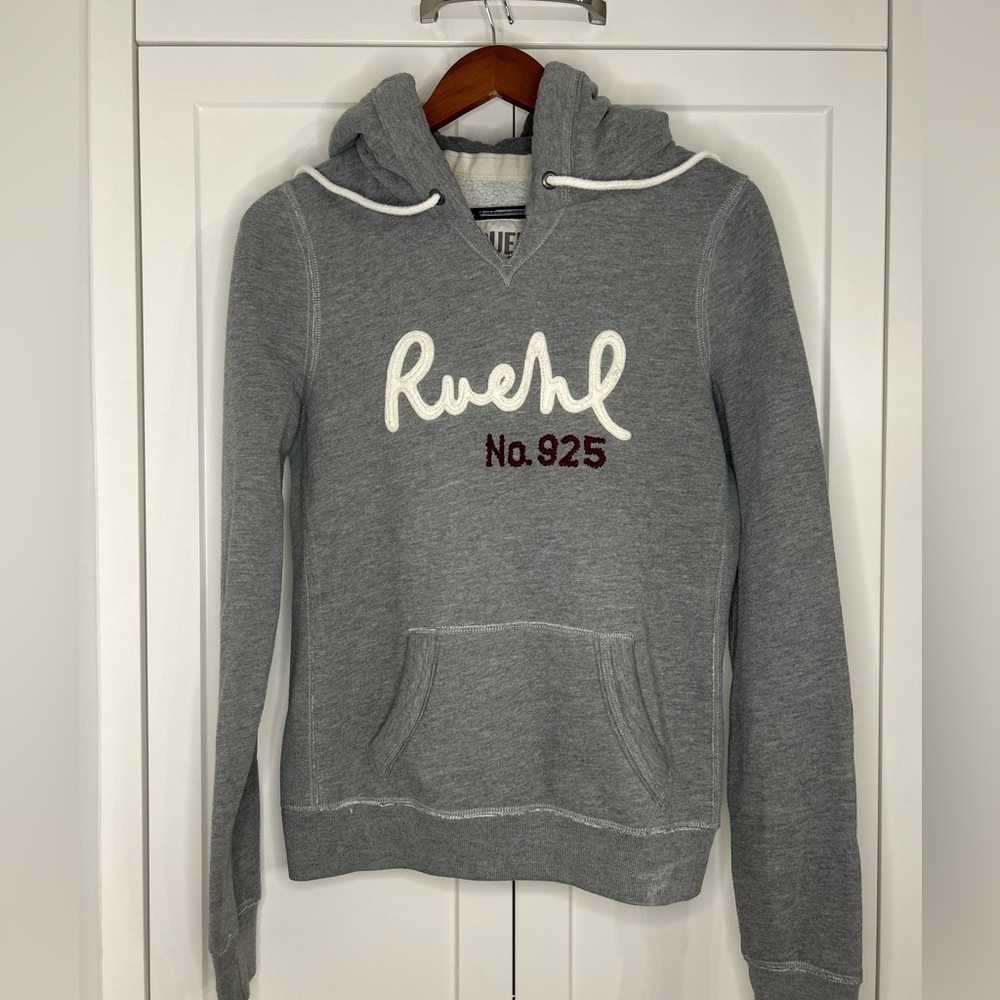 Ruehl Sweatshirt